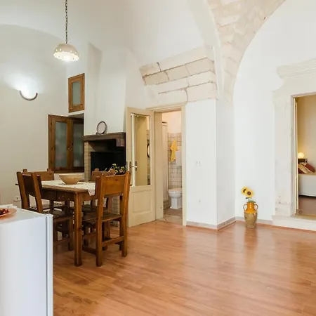 L'ala Del Castello * Ostuni